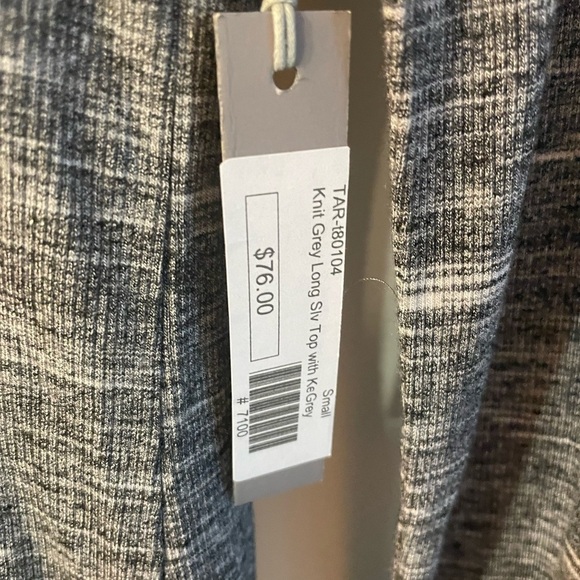 Tart Collection long sleeve knit top with key hole cutouts - Picture 3 of 5